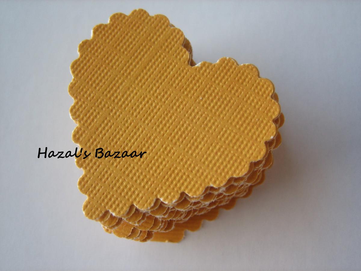 20pcs - Scrapbooking, Jewelry Design, Collage, Cardmaking And Crafting - 3cm - Hearts - Goldenrod